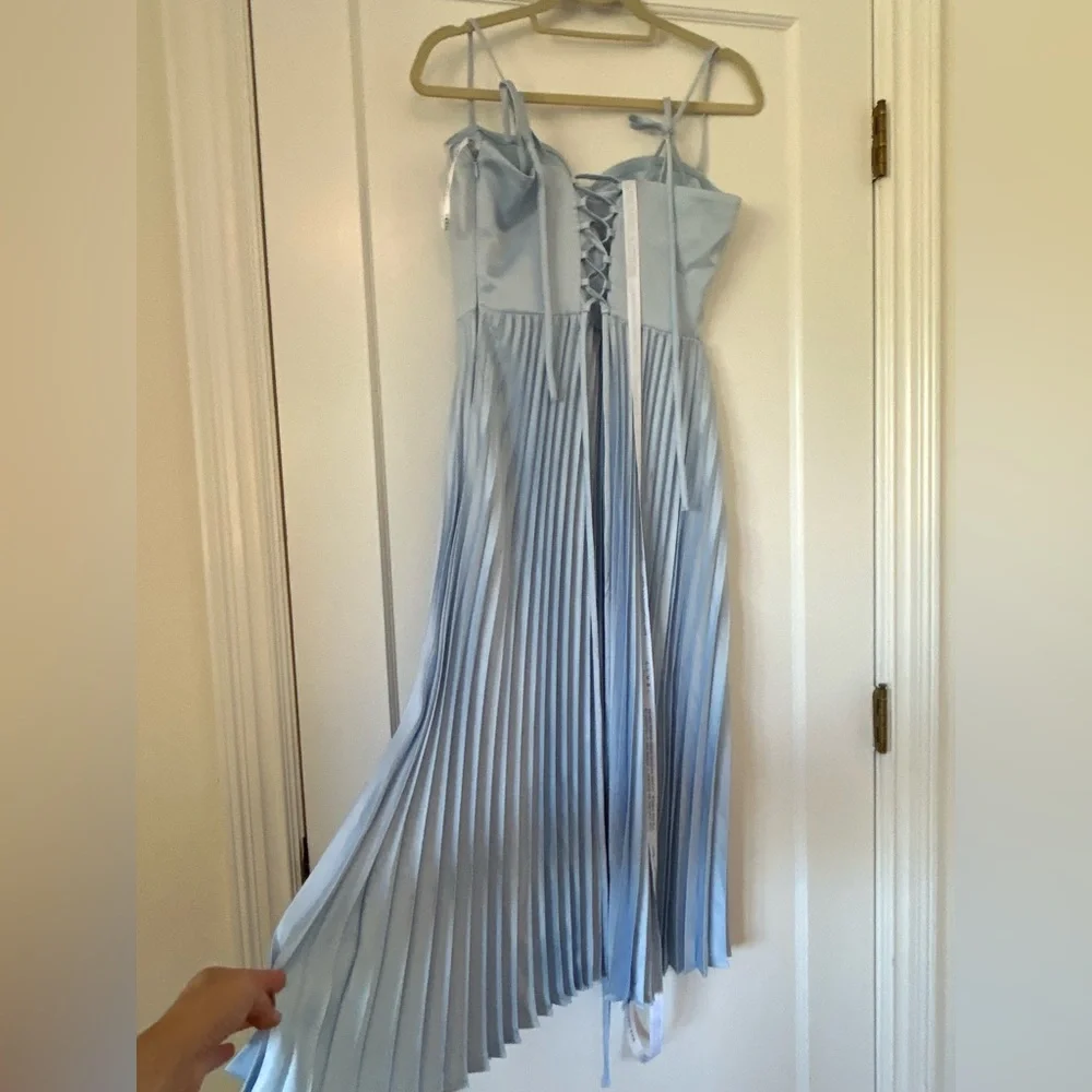 NWT Club L London Peyton Powder Blue Satin Sweetheart-Neck Midi Dress pleats  8